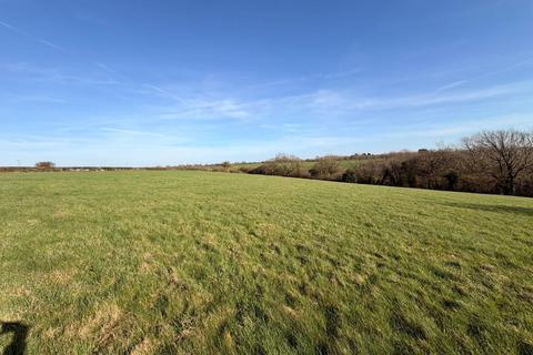 undefined, Approximately 9.25 acres of land and stables, Llancarfan, Barry, Vale of Glamorgan, CF62 3AD