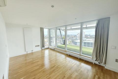 3 bedroom penthouse for sale, N V Building, Salford, Salford, Lancashire, M50