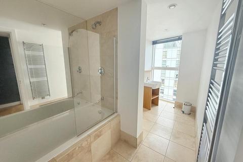 3 bedroom penthouse for sale, N V Building, Salford, Salford, Lancashire, M50
