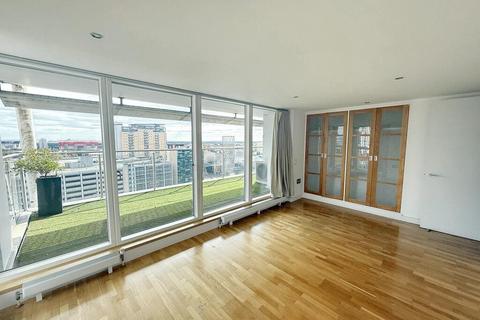 3 bedroom penthouse for sale, N V Building, Salford, Salford, Lancashire, M50