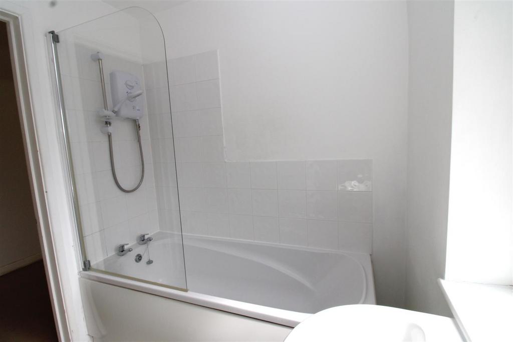 Bathroom.JPG
