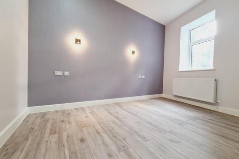 1 bedroom flat to rent, Aster Court 7 Woodcote Road, Wallington