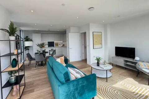 3 bedroom flat to rent, Bonnet Street, London E16