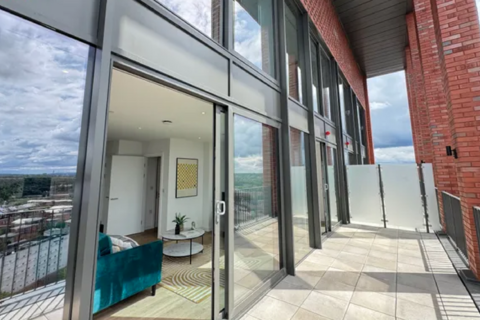 3 bedroom flat to rent, Bonnet Street, London E16