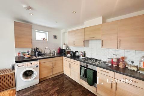 2 bedroom flat to rent, Lewes Road, Brighton, BN2