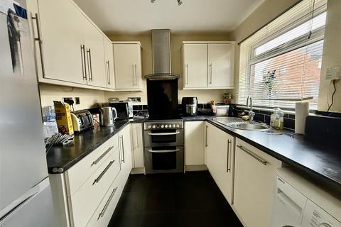 4 bedroom semi-detached house for sale, Ivywood Court, Darlington