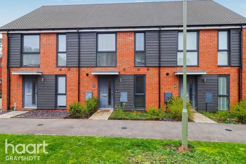 2 bedroom terraced house for sale, Chieftain Street, Bordon