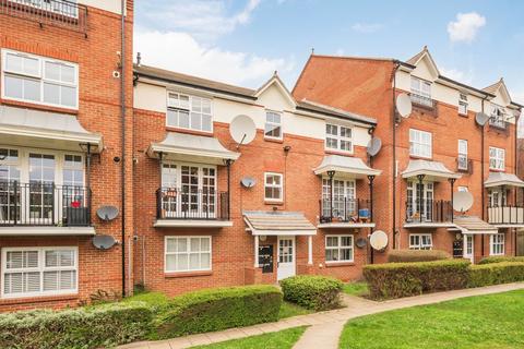 2 bedroom flat for sale, Shaftesbury Gardens, London NW10
