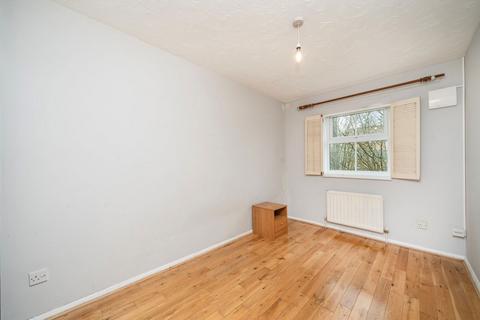 2 bedroom flat for sale, Shaftesbury Gardens, London NW10
