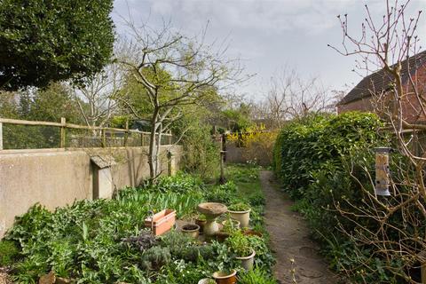 3 bedroom cottage for sale, Gastons Road, Malmesbury