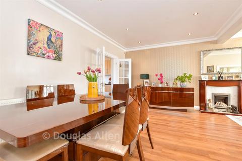 undefined, Upper Rainham Road, Hornchurch RM12
