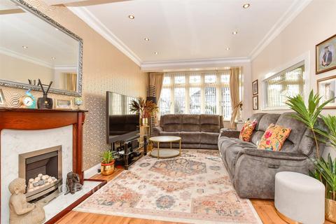 5 bedroom semi-detached house for sale, Upper Rainham Road, Hornchurch RM12