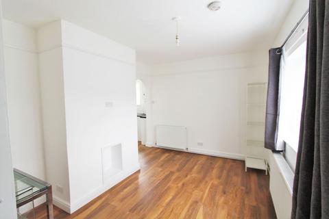 1 bedroom apartment to rent, Homestead Road, Hatfield, AL10