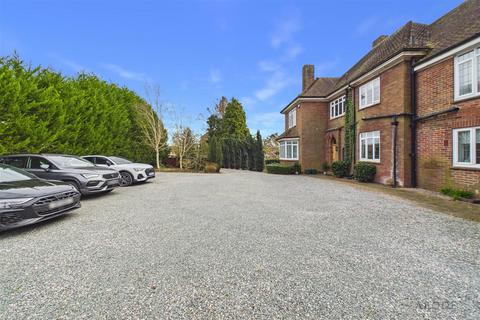 6 bedroom detached house for sale, Ashby Road, Burton-On-Trent DE15