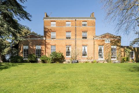 3 bedroom duplex for sale, Stanmore Hill, Stanmore