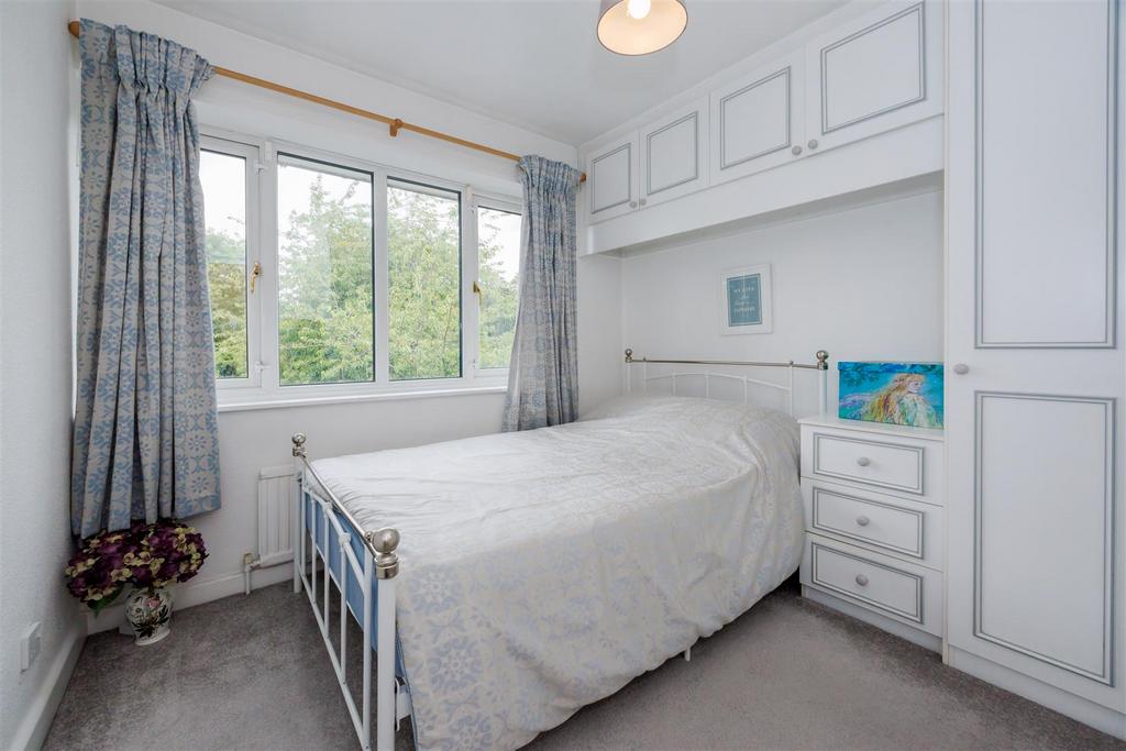 Bedroom 4 1 N9 A4164.jpg