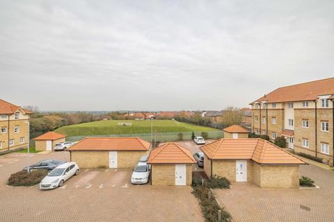 2 bedroom flat for sale, Fife Way, Aylesham, Canterbury, CT3