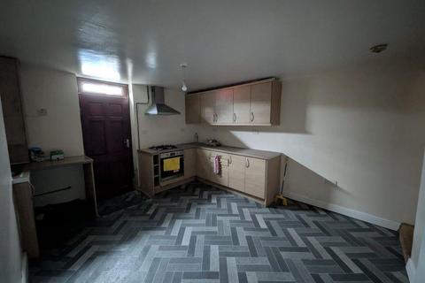 4 bedroom terraced house for sale, 130, Paley Road Bradford, BD4 7EL
