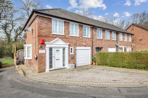undefined, Harmans Mead, East Grinstead, RH19