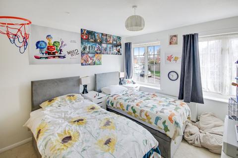 undefined, Harmans Mead, East Grinstead, RH19