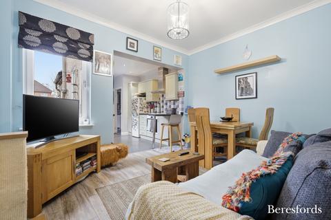 3 bedroom semi-detached house for sale, Essex Road, Romford, RM7