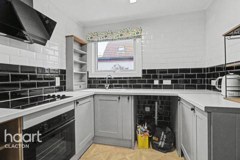 2 bedroom detached bungalow for sale, Yew Way, Clacton-on-Sea