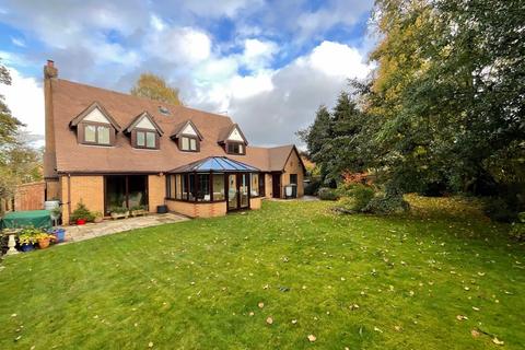 4 bedroom detached house for sale, The Paddock, Willaston, CW5