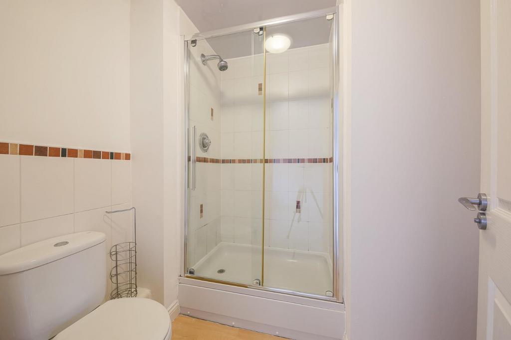 Ensuite shower roomjpg