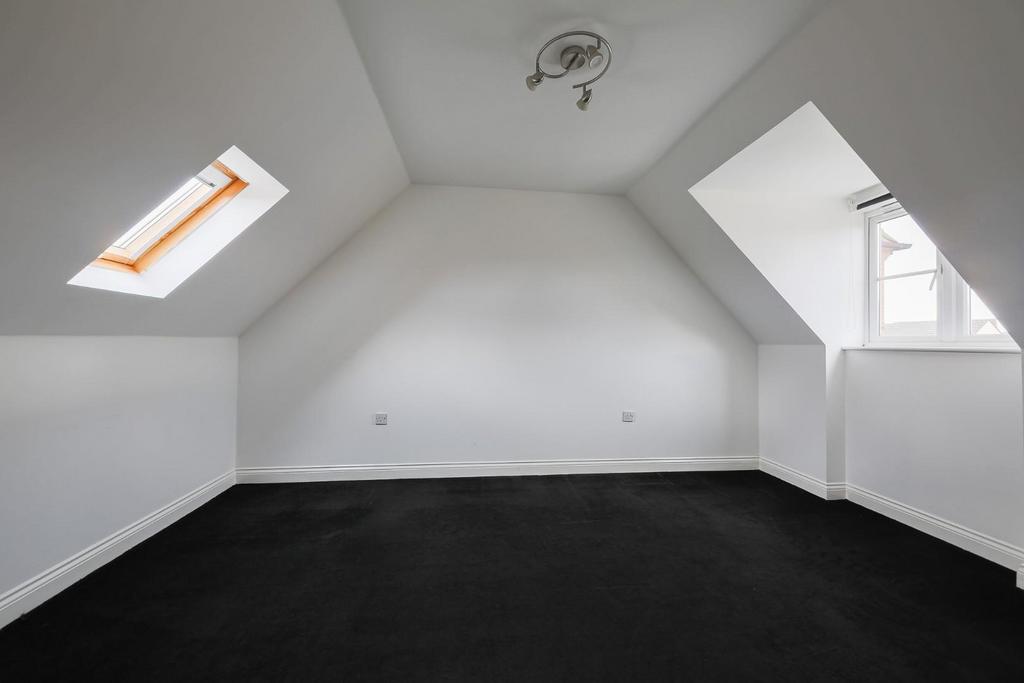 Bedroom 2.jpg