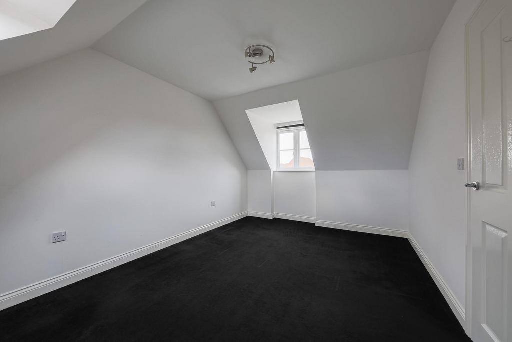 Bedroom 2 .jpg