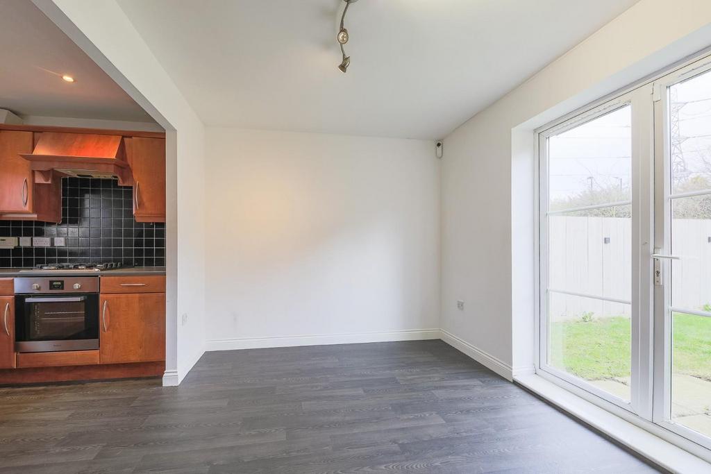 Dining Area.jpg