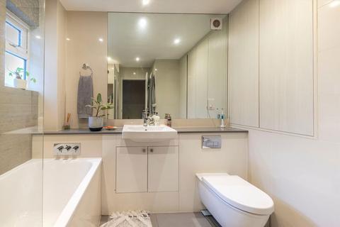 1 bedroom flat to rent, Garratt Lane, London SW17