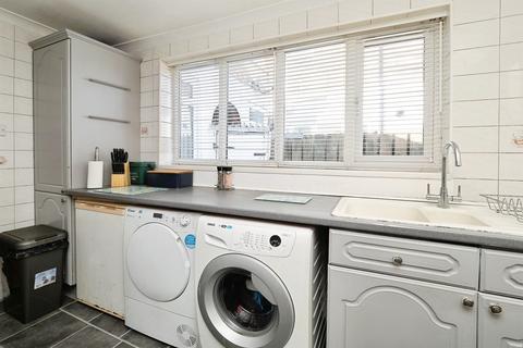 4 bedroom terraced house for sale, Dryden Street, Hull