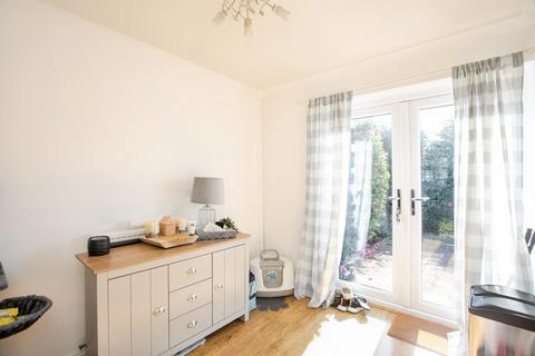 3 bedroom semi-detached house for sale, Howe Bridge Close, Manchester, M46