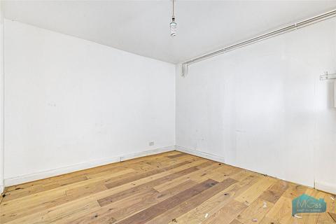undefined, Bowes Road, Arnos Grove, London, N11