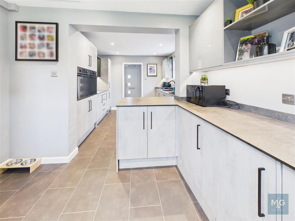 Kitchen &amp; Utility