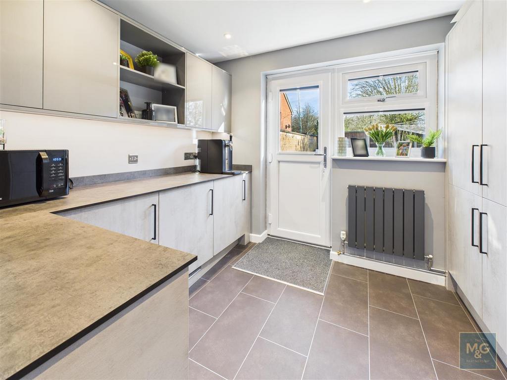 Kitchen &amp; Utility