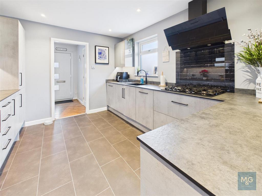 Kitchen &amp; Utility
