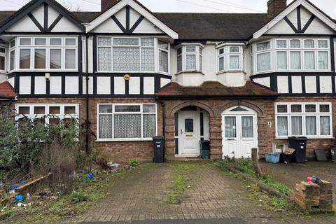 3 bedroom terraced house for sale, Langham Drive, Romford RM6