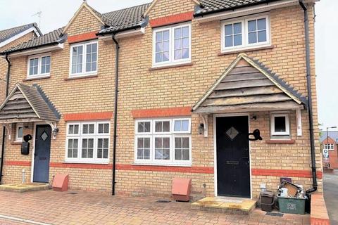 3 bedroom semi-detached house to rent, Hatton Road, Bristol, Bristol BS16