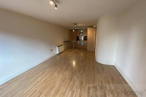 2 bedroom flat for sale, East Street, Leicester