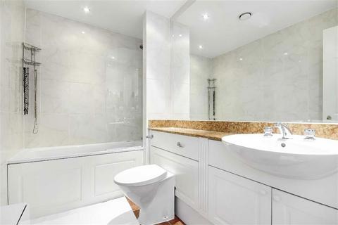 3 bedroom flat to rent, Cromwell Road, London SW7