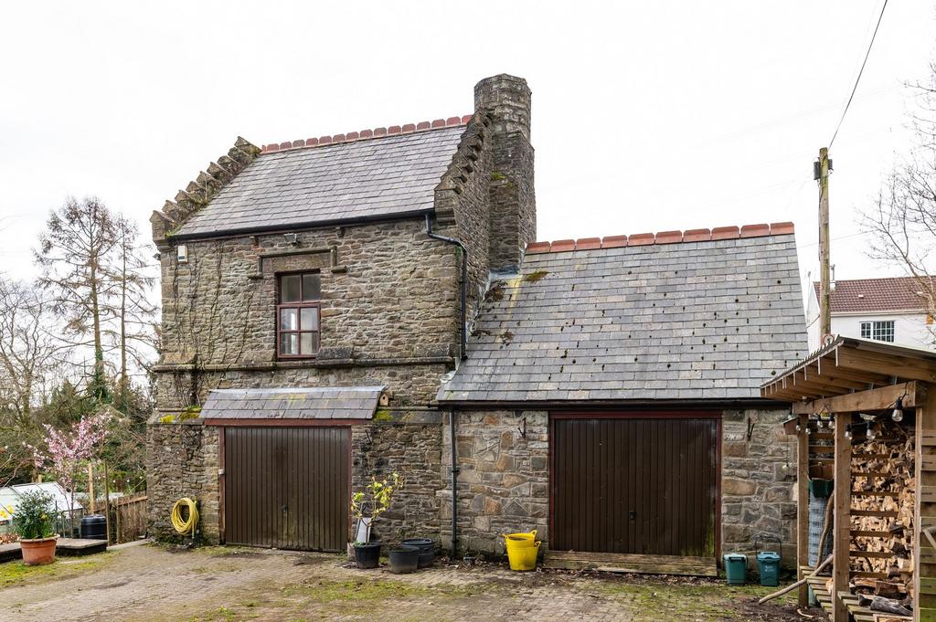 Outbuilding