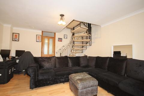 3 bedroom terraced house for sale, Ploughmans Way, Rainham, ME8