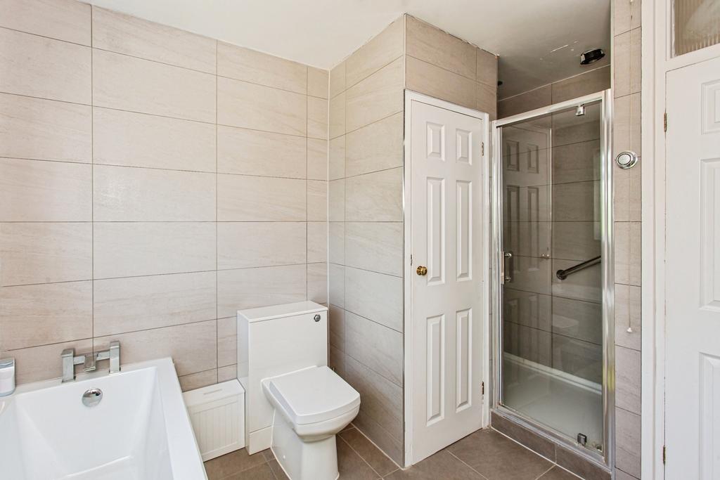 Bath/Shower Room