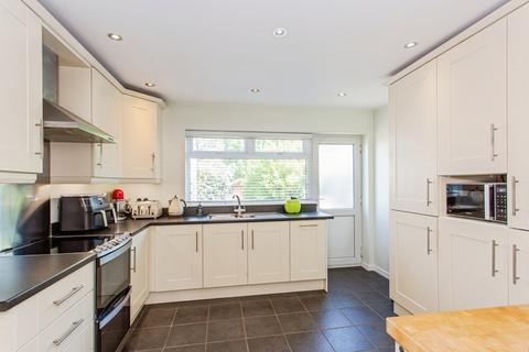 3 bedroom detached house for sale, Ashurst Avenue, Southend-on-Sea, Essex, SS2