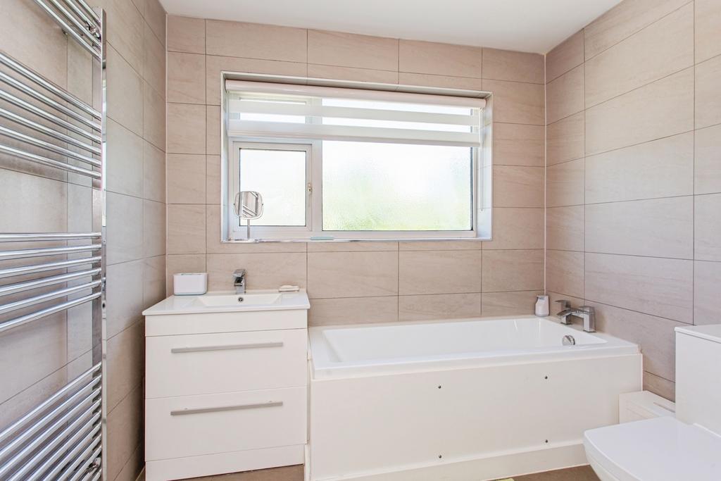 Bath/Shower Room