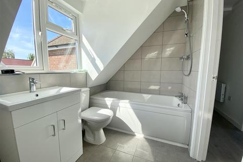 undefined, Thornhill Road, Luton, LU4 8EY