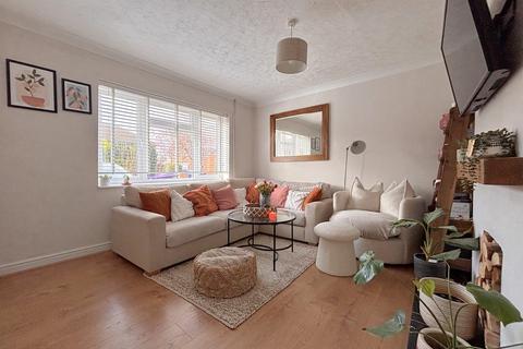2 bedroom semi-detached house for sale, Eastern Way, Letchworth Garden City, SG6