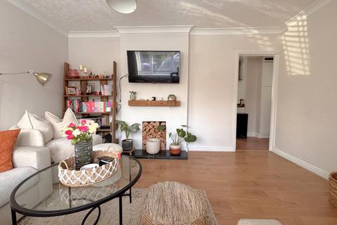 2 bedroom semi-detached house for sale, Eastern Way, Letchworth Garden City, SG6